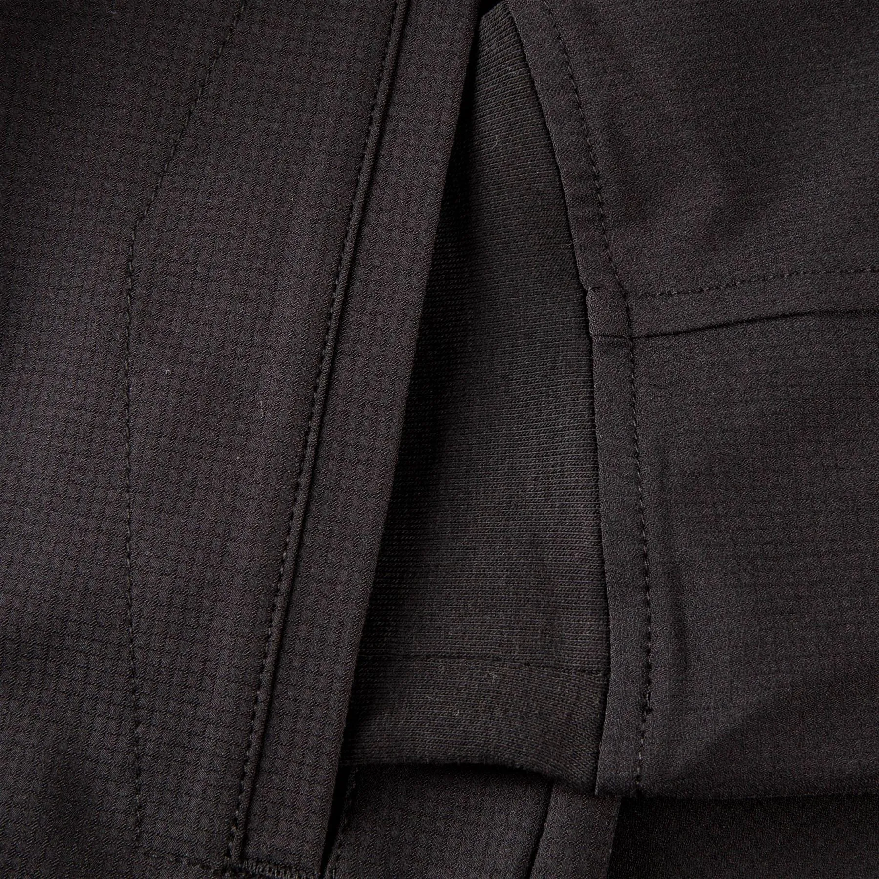 Wanderlust Black - AW23